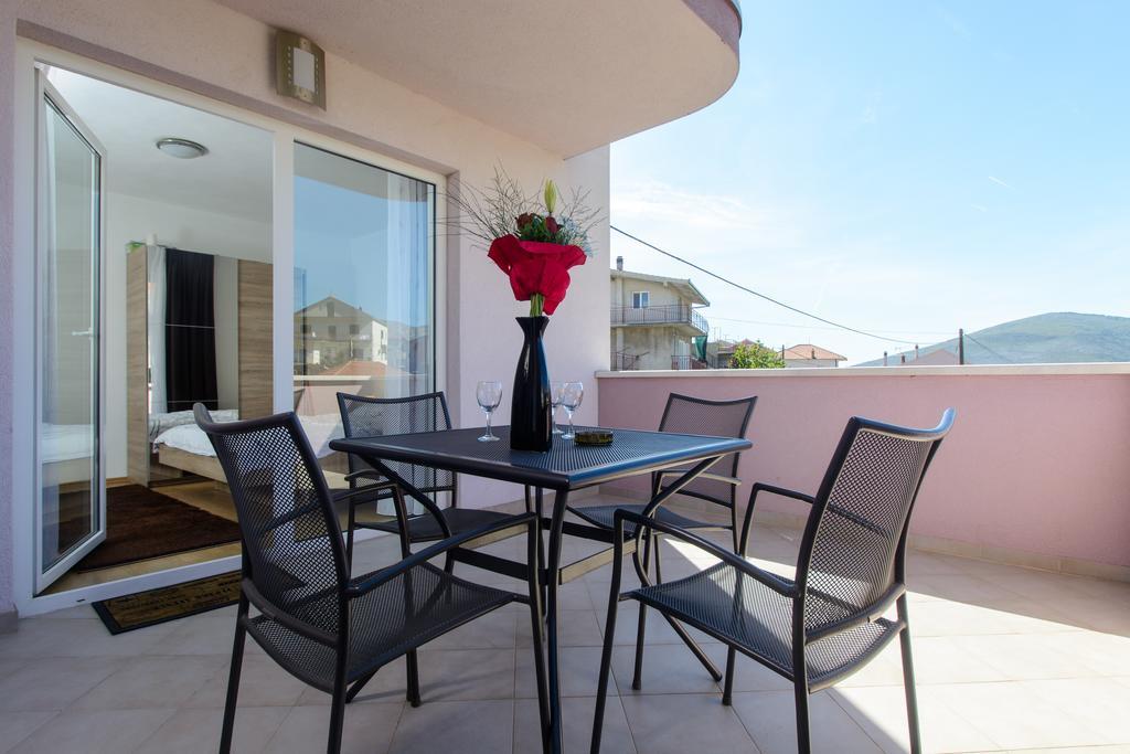 Apartmani Mm Trogir Kültér fotó
